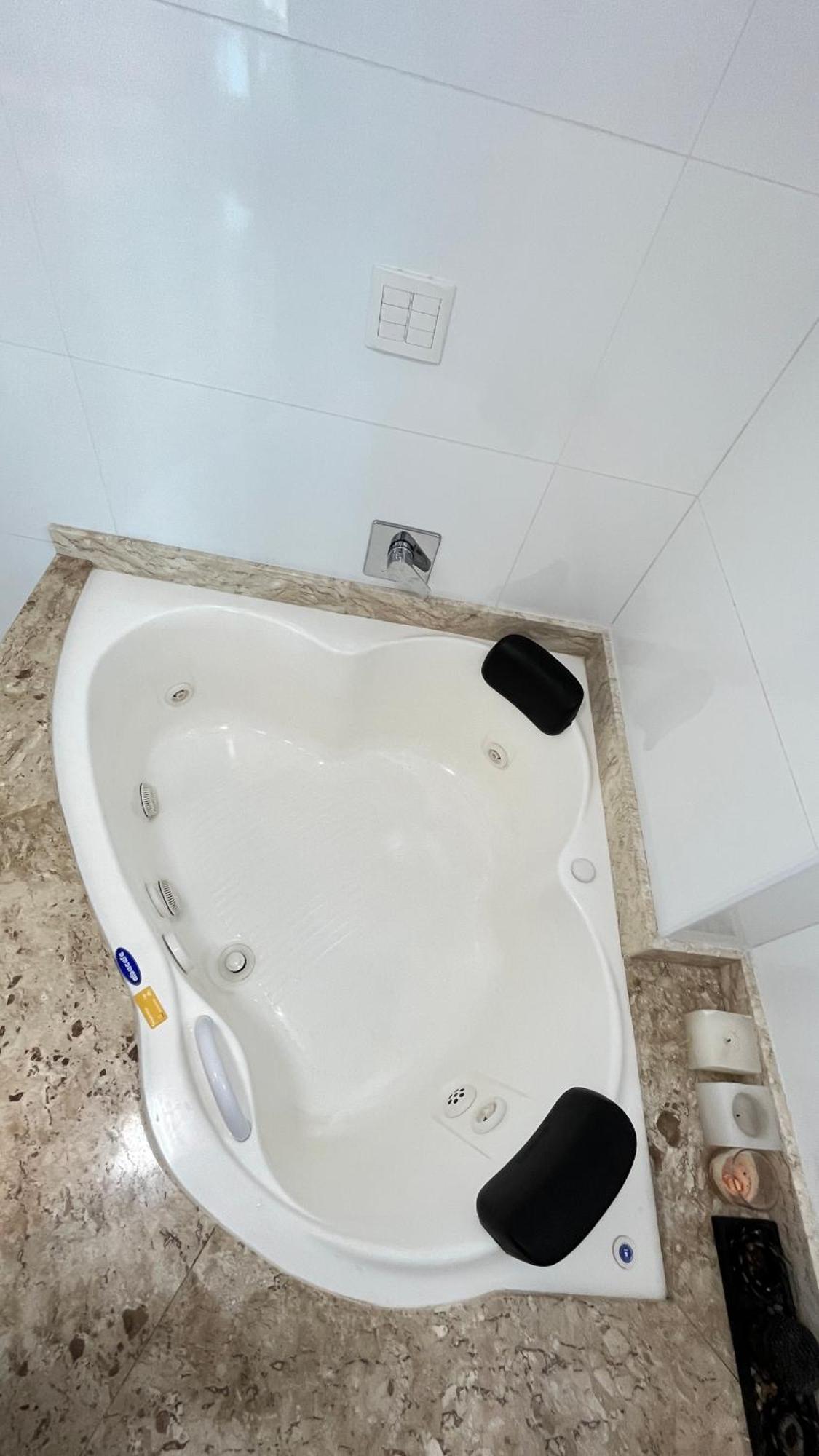 Cobertura Com Belissima Vista Para O Mar E Jacuzzi 이타페마 외부 사진