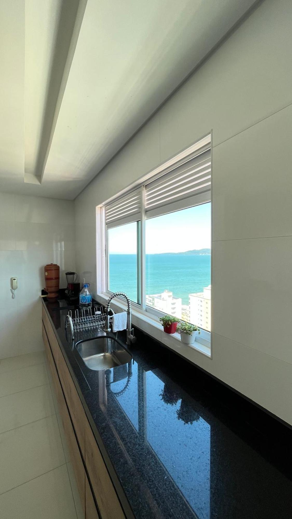 Cobertura Com Belissima Vista Para O Mar E Jacuzzi 이타페마 외부 사진